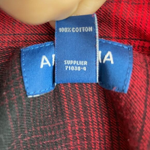 Arizona Buffalo Plaid Button Down Shirt Size M EUC - Picture 8 of 8